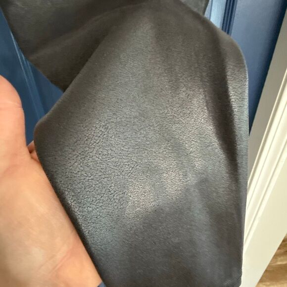 Spanx Faux Leather High Rise Leggings Size Large - Picture 6 of 6
